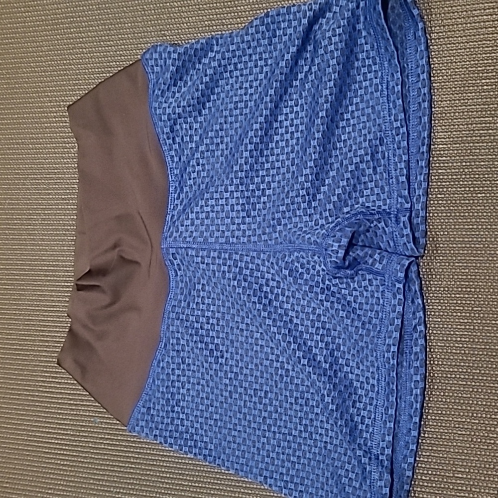 Blue short